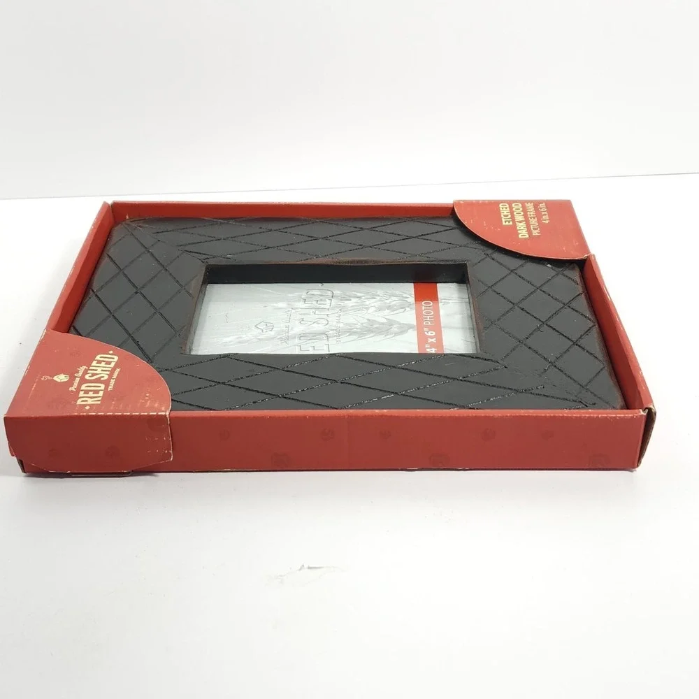 Red Shed vtg etched